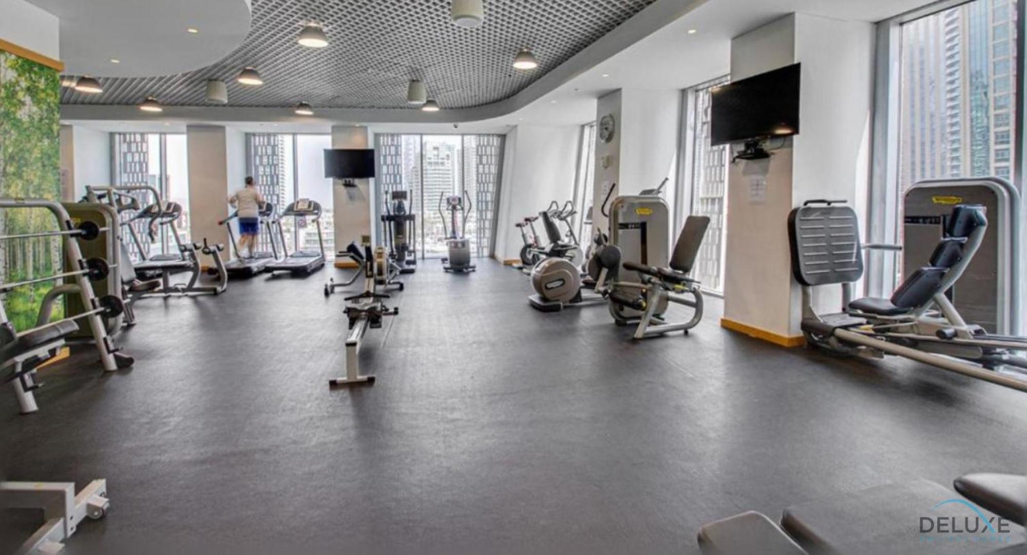 Apartment Sophisticated 2br In Cayan Tower, Marina By Deluxe Homes Dubai