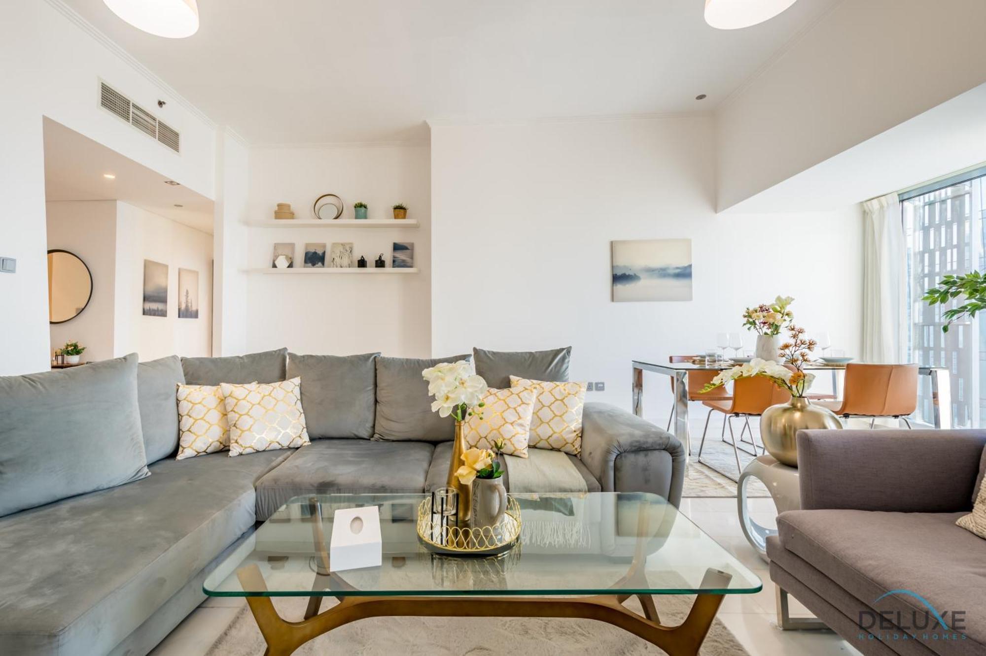 Sophisticated 2br In Cayan Tower, Marina By Deluxe Homes Apartment
