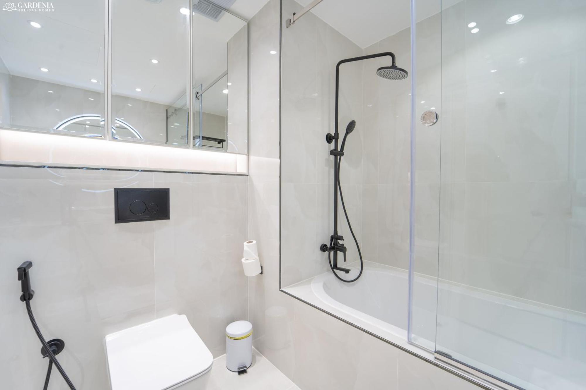 Jbr Amwaj 4 , Upgraded Sea And Ain Views, 2m Walk To By Gardenia Suitse Apartment Dubai