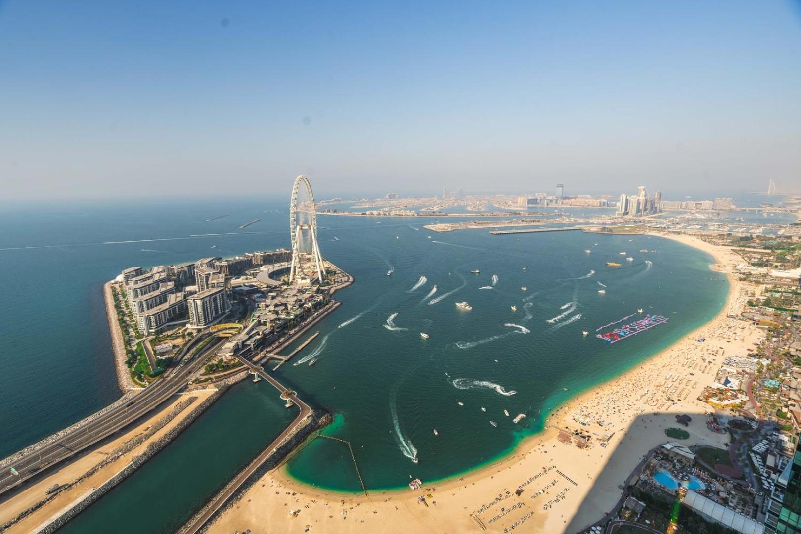 Guestready - Sky-high Dreamscape Apartment Dubai