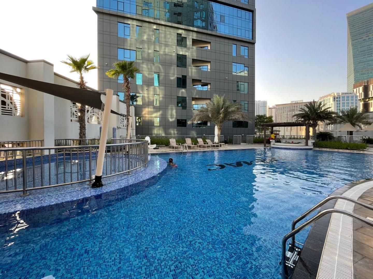 Guestready - Minimalist Modern In Business Bay Apartment *