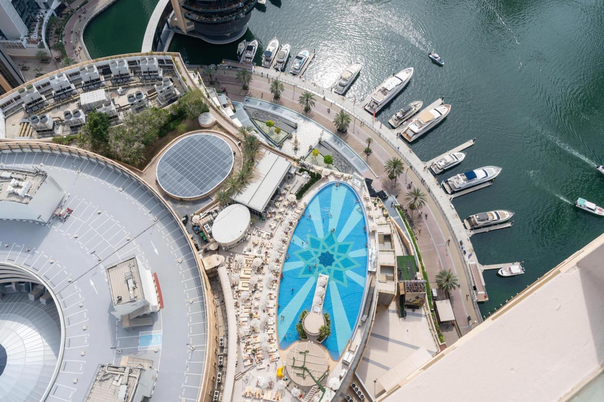 The Star @ Jw Marriott Marina Resort Dubai
