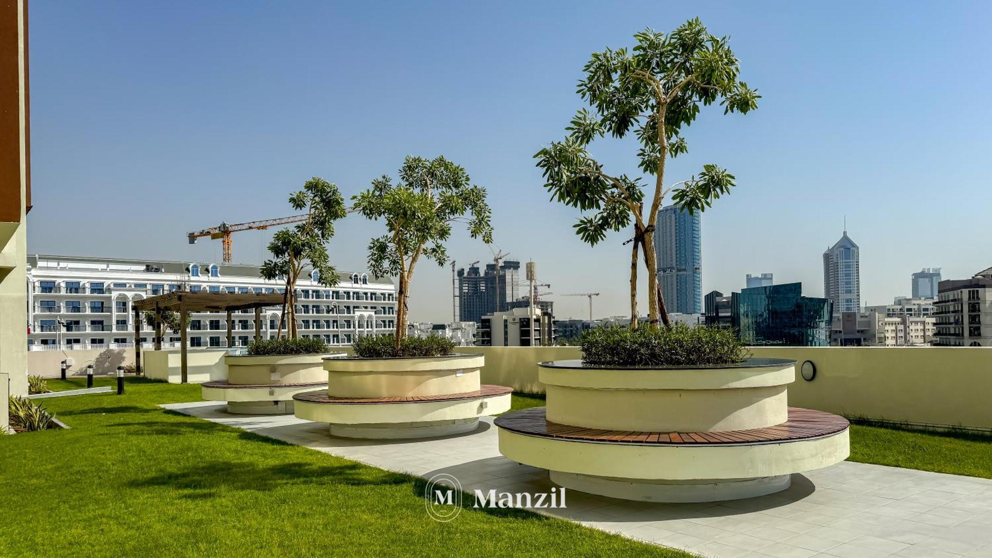 Manzil - In Al Barsha Near Miracle Garden Apartment *