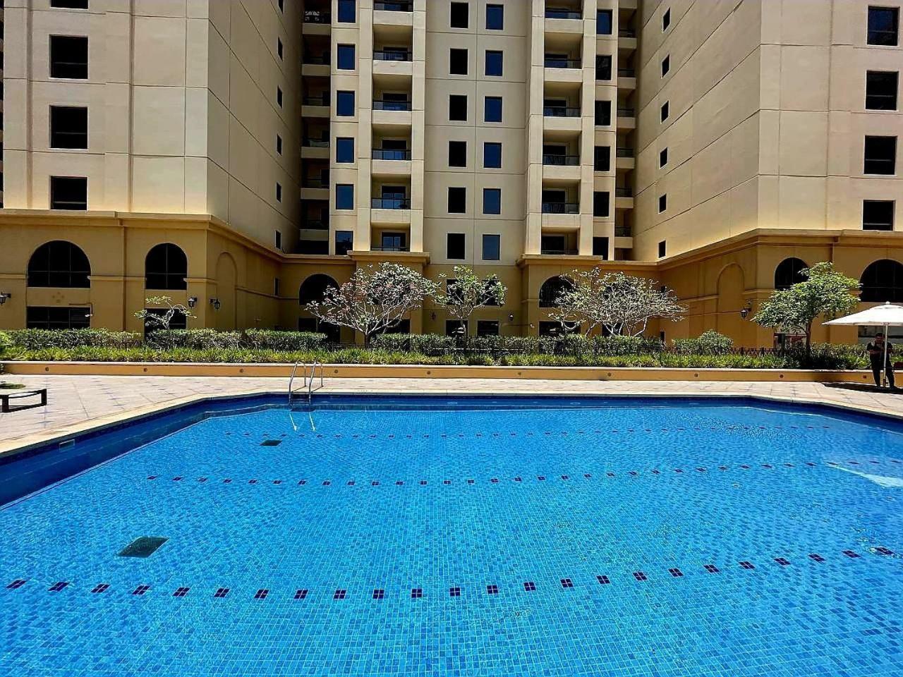 Family Apartment, Prime Location In Jbr, Location
