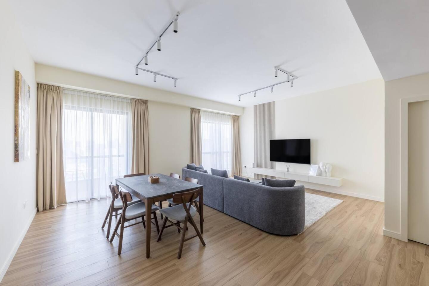 Apartment Luxury Living On The Floor Full Marina View *
