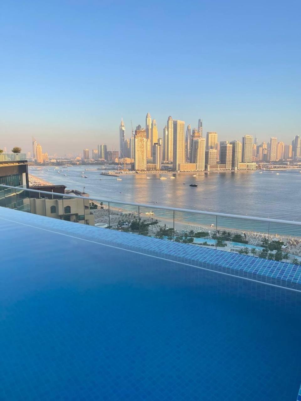 Luxury Sea View 5 Star One Bedroom-seven & - West Beach At The Palm Jumeirah -privet Beach Apartment *