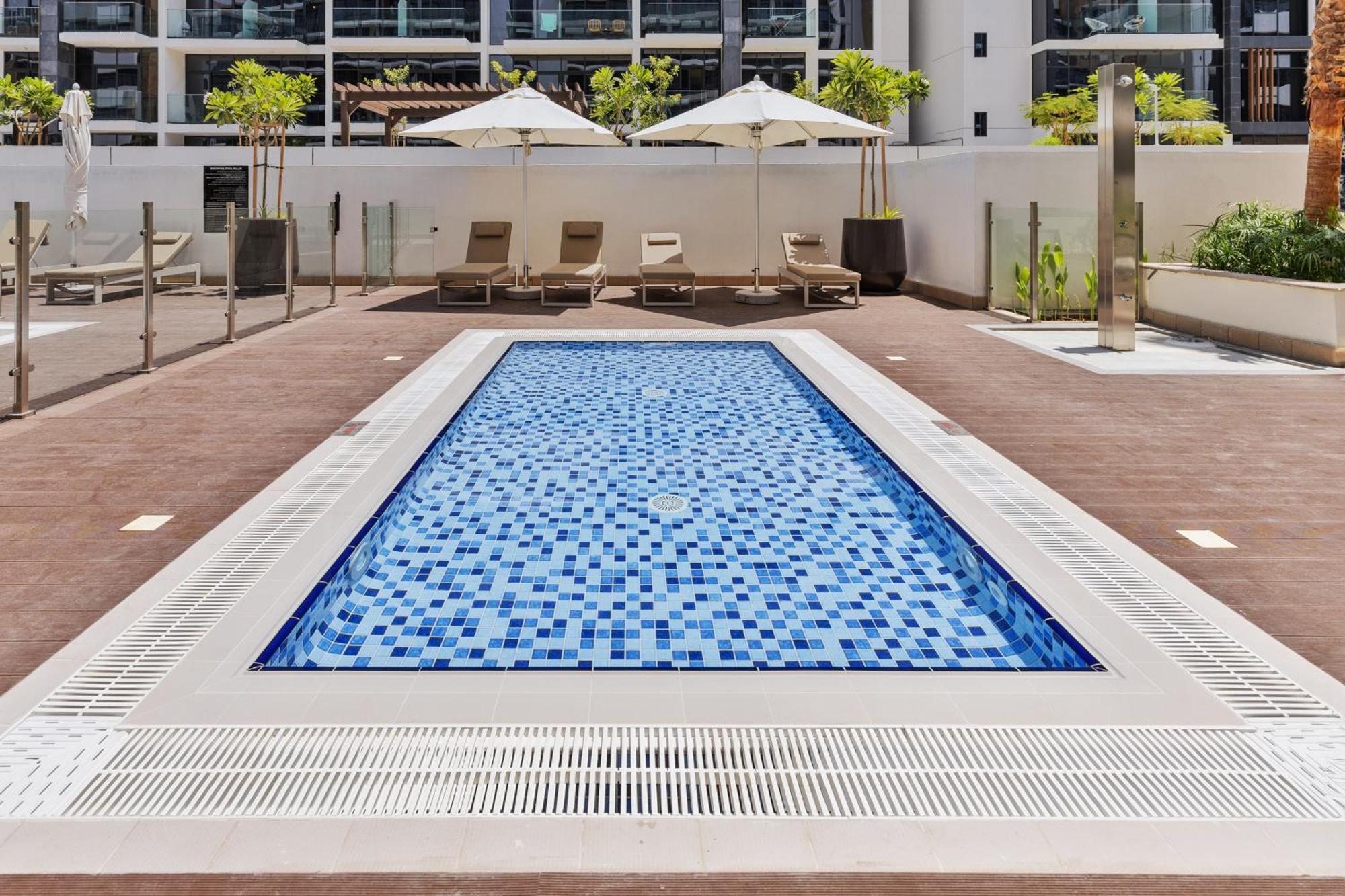 Waves - Azizi Riviera Building 25 Cozy With Balcony Apartment Dubai