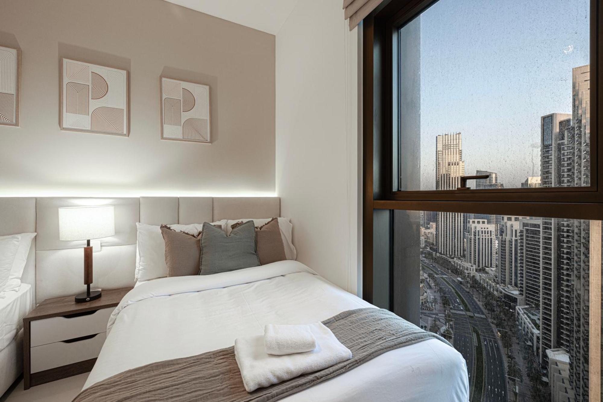 Apartment Luxury Sky High 2-bedroom Stunning Burj Khalifa & Fountain Views *
