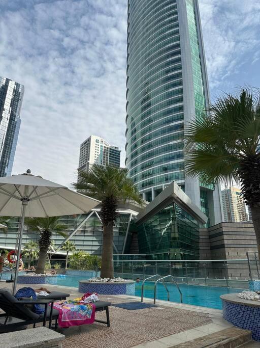 Stunning Skyline- View Modern Cozy Dubai