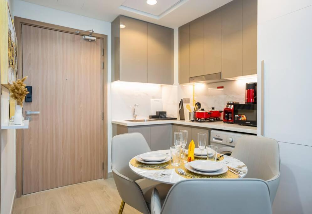 Zapbed House - Azizi Riviera Apartment