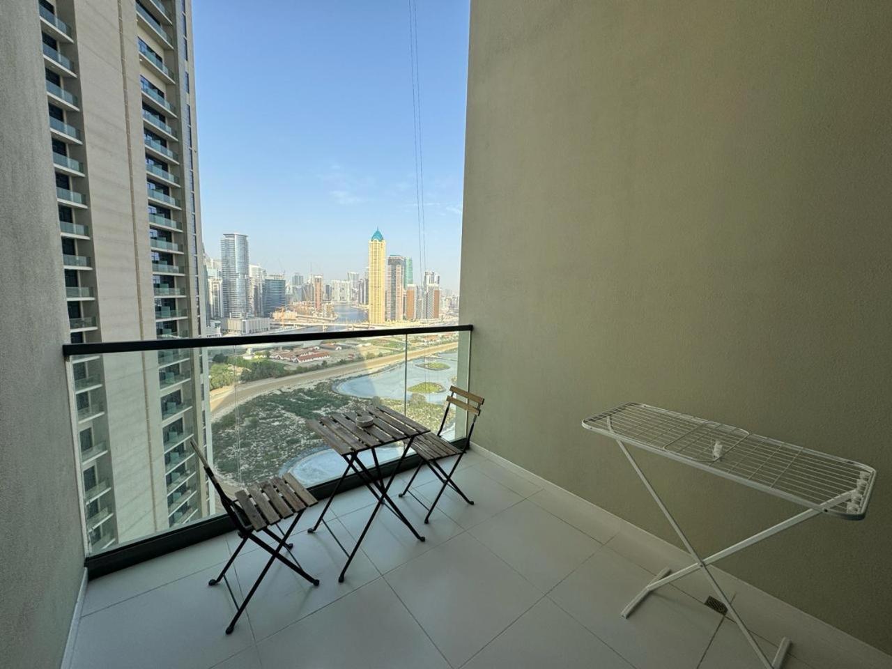 Luxury Two Bed In Business Bay Apartment *