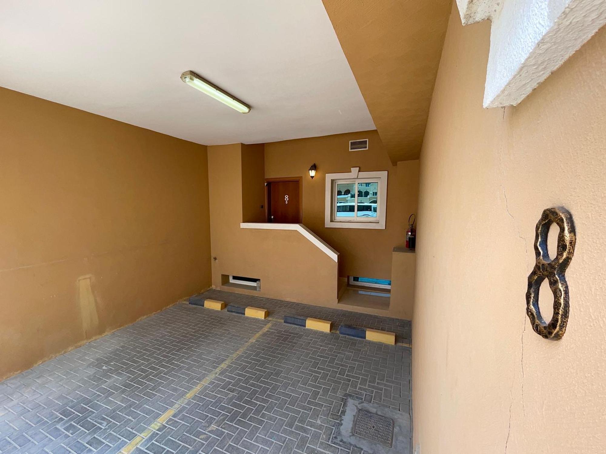 Villa Townhouse With Live-in Maids Dubai