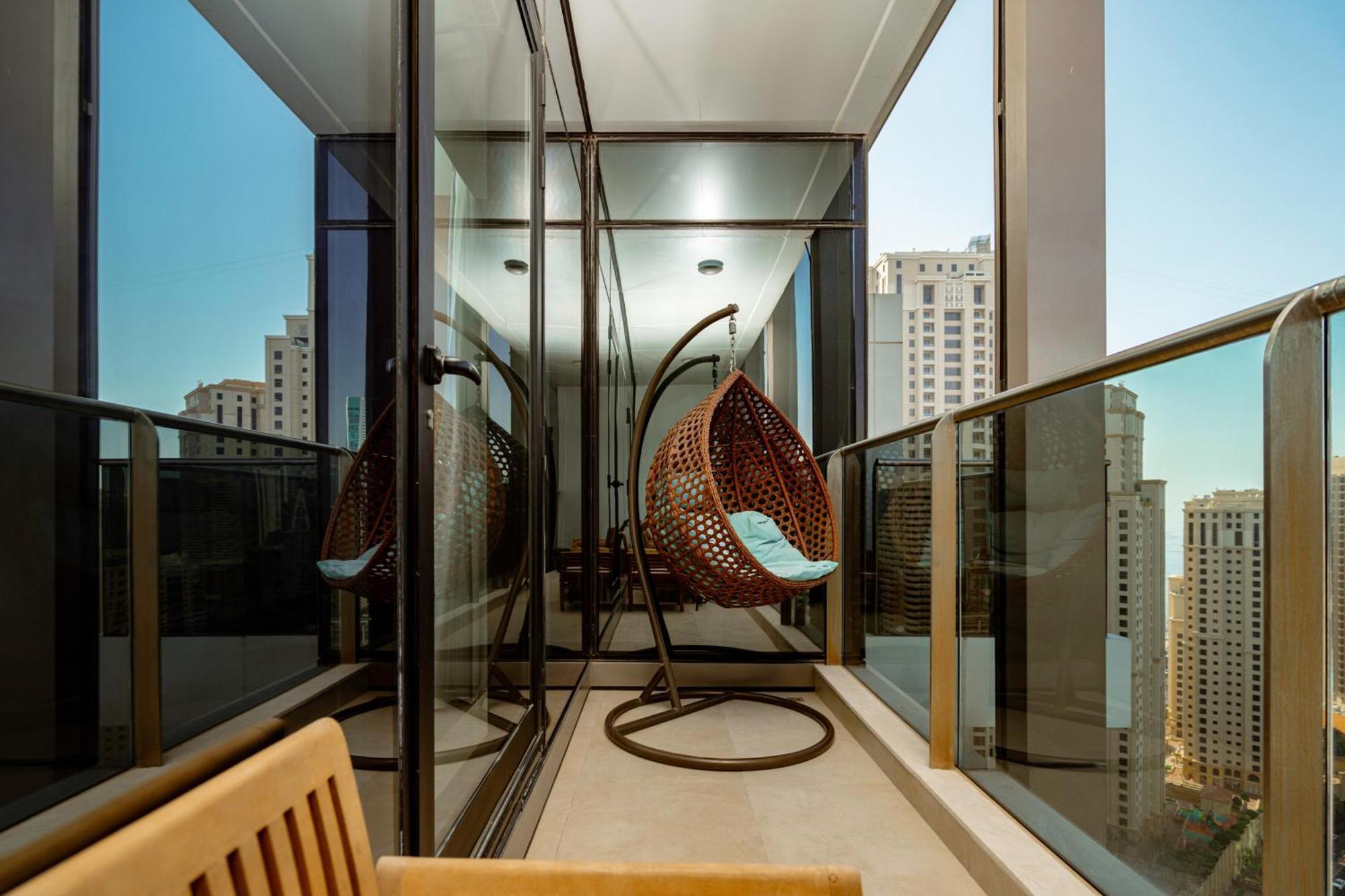 Prime Retreats - Sparkle Tower Marina Dubai
