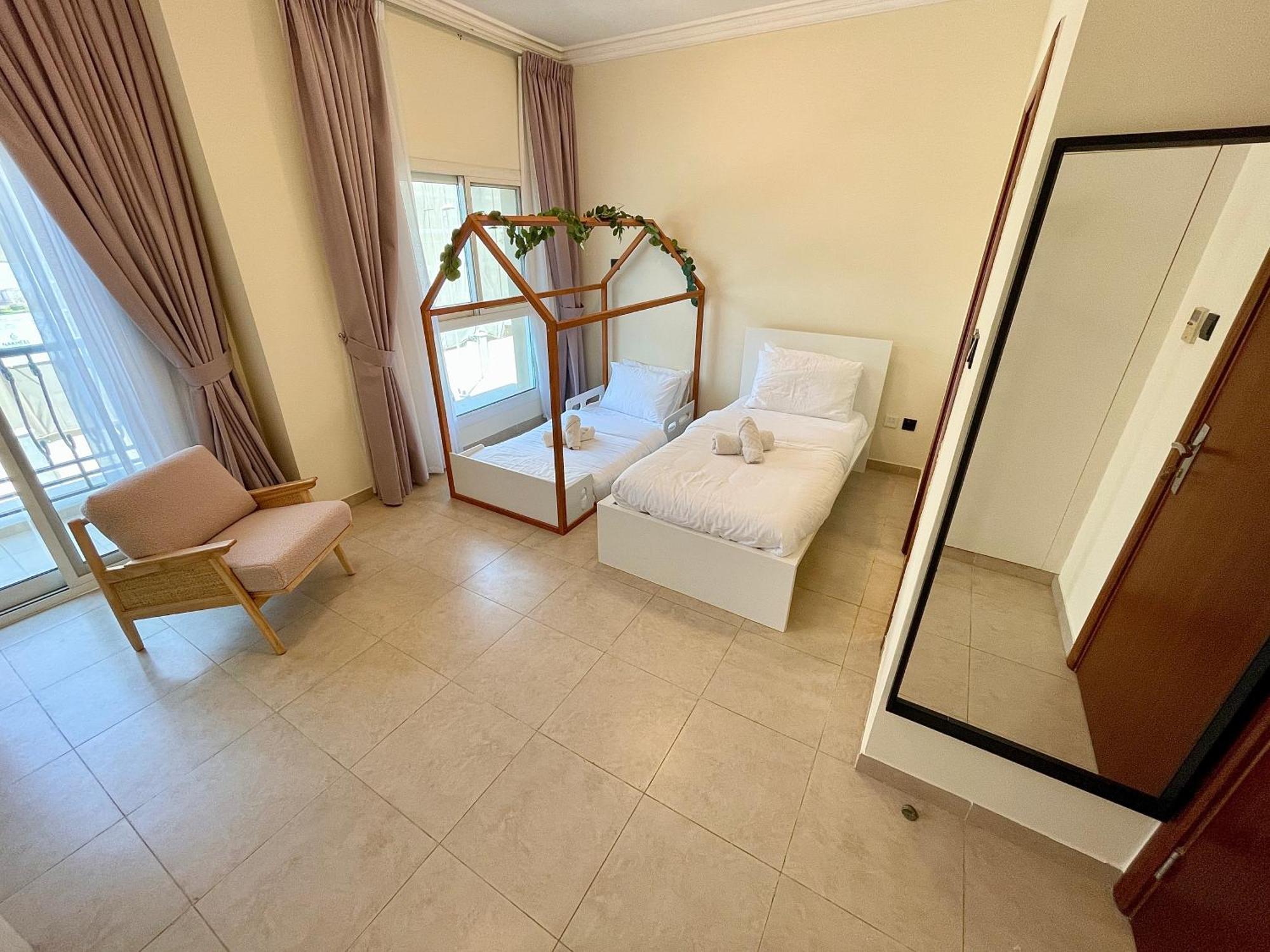 Villa Townhouse With Live-in Maids *