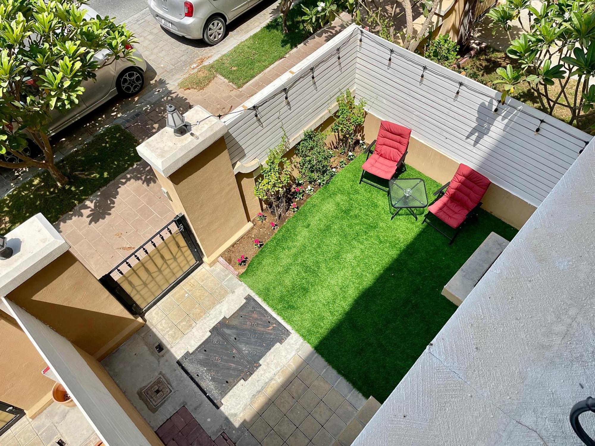 Villa Townhouse With Live-in Maids