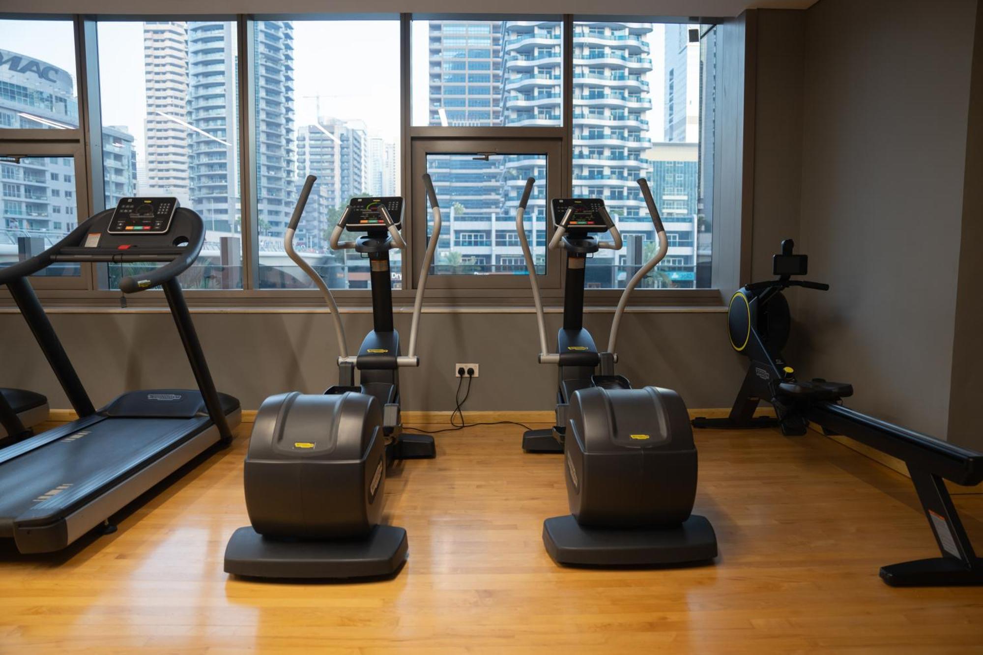Prime Retreats - Sparkle Tower Marina Apartment Dubai