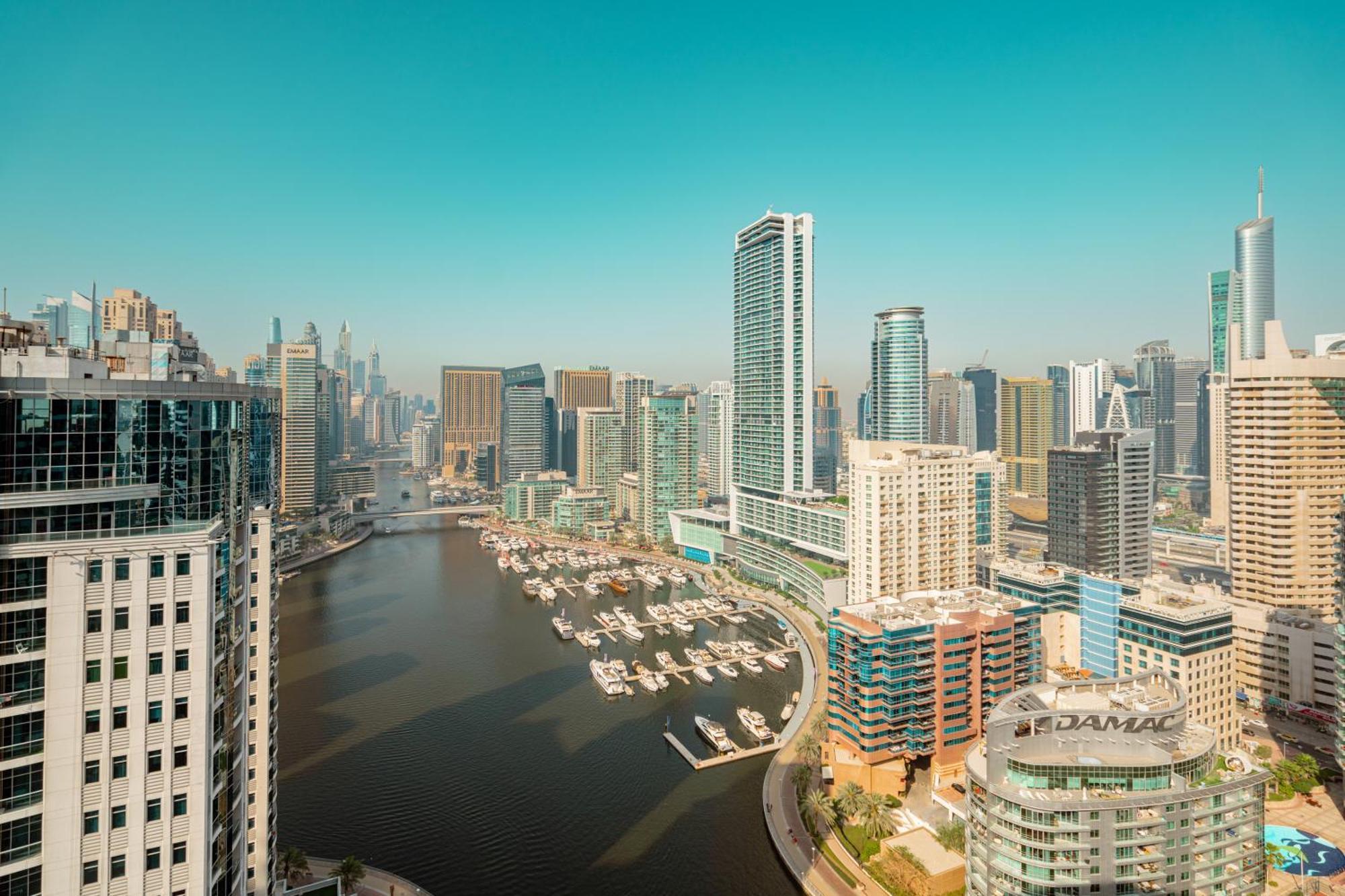 Prime Retreats - Sparkle Tower Marina Dubai