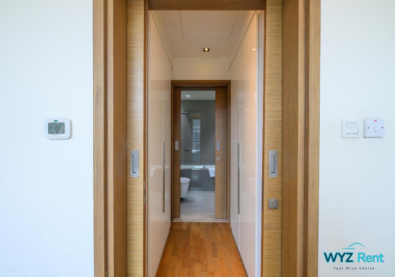 Radiant 1 Bedroom In Walk