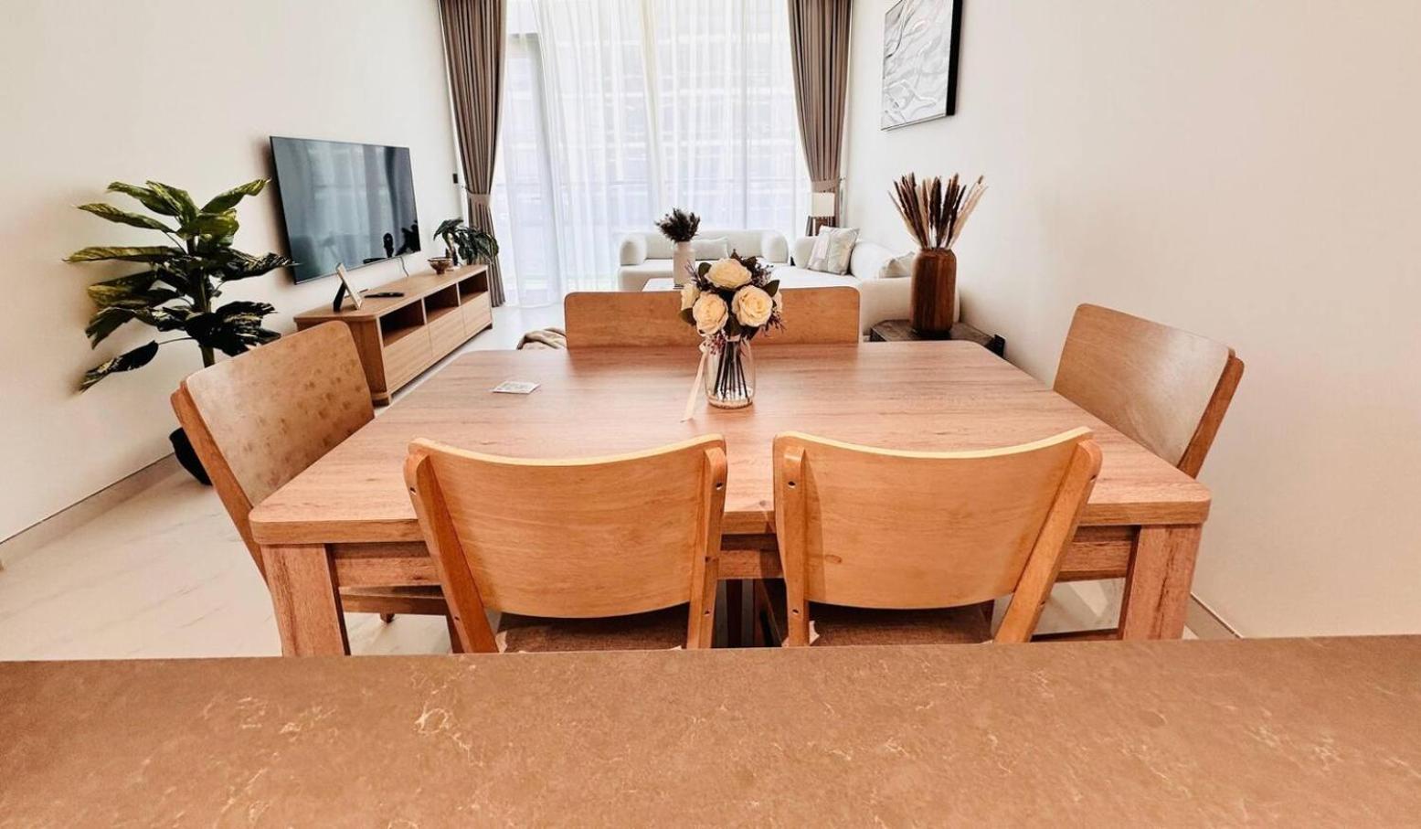 Apartment Fully Furnished 1br W Relaxing Lagoon View *
