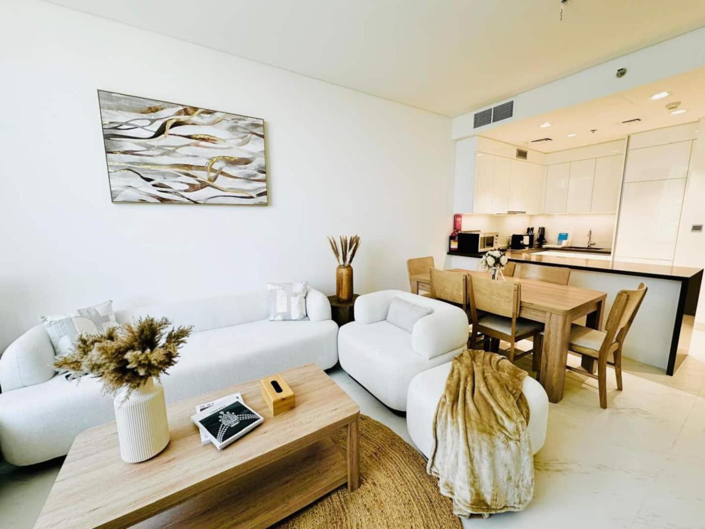 Apartment Fully Furnished 1br W Relaxing Lagoon View *