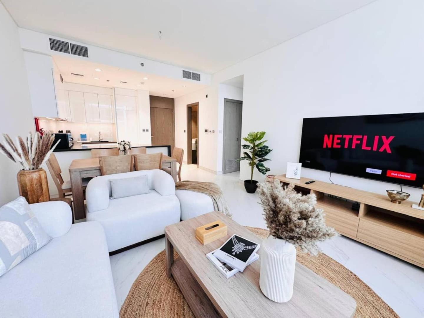Fully Furnished 1br W Relaxing Lagoon View Dubai