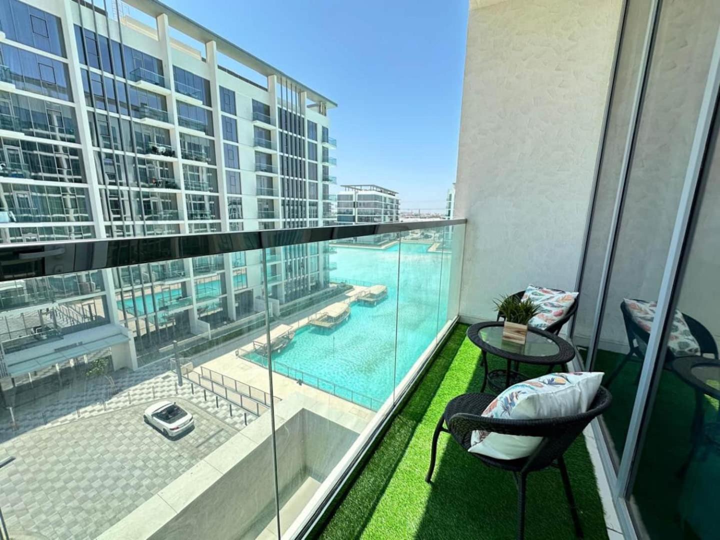 Fully Furnished 1br W Relaxing Lagoon View