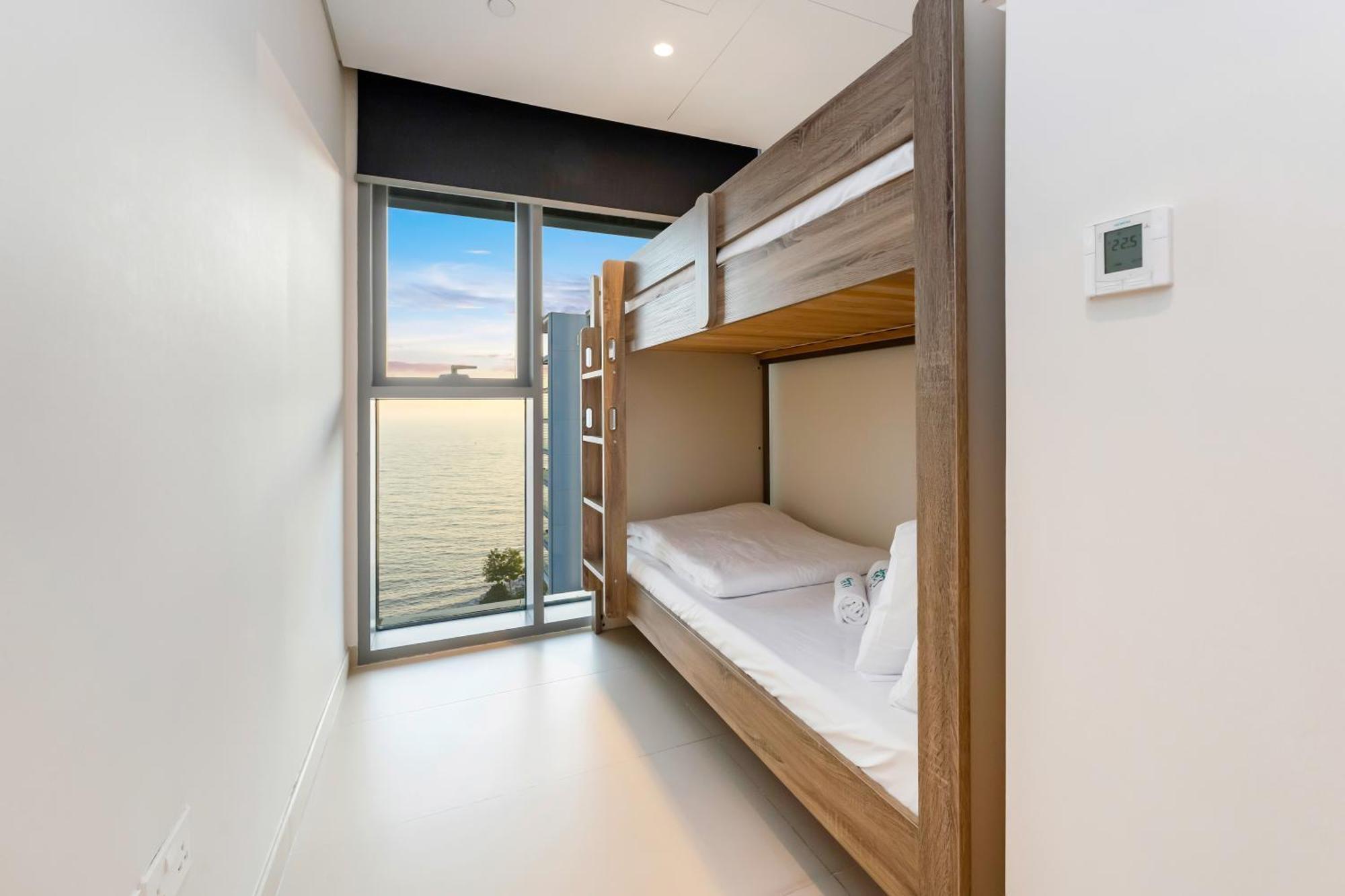 Apartment Fam Living Bluewaters - Island Living - Ain Dubai & Sea View Dubai