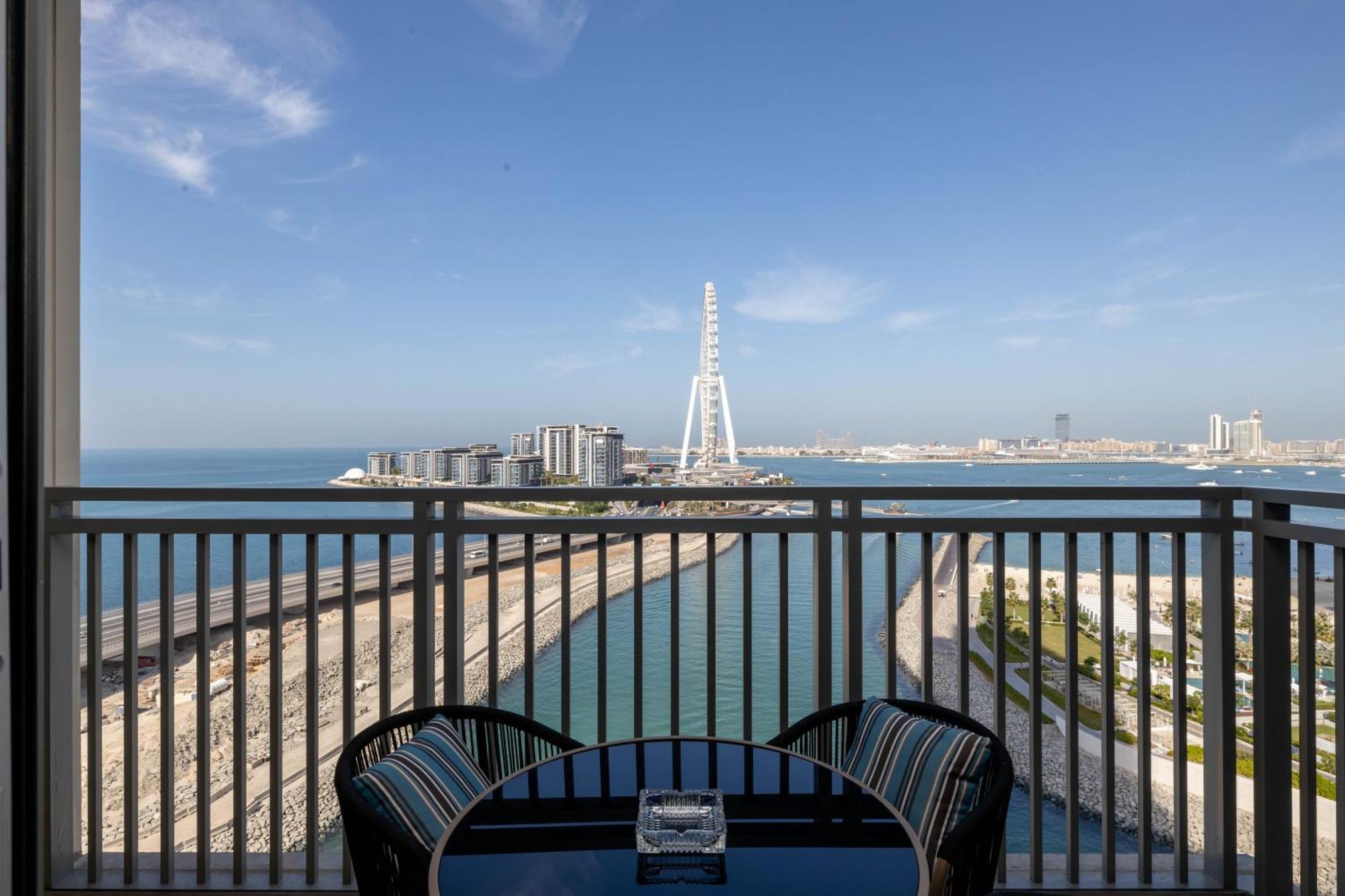 Eden's Homes & - 52-42 Emaar