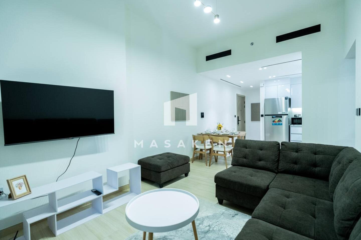 2br In Jvc - Big Balcony And Free Pool Apartment *