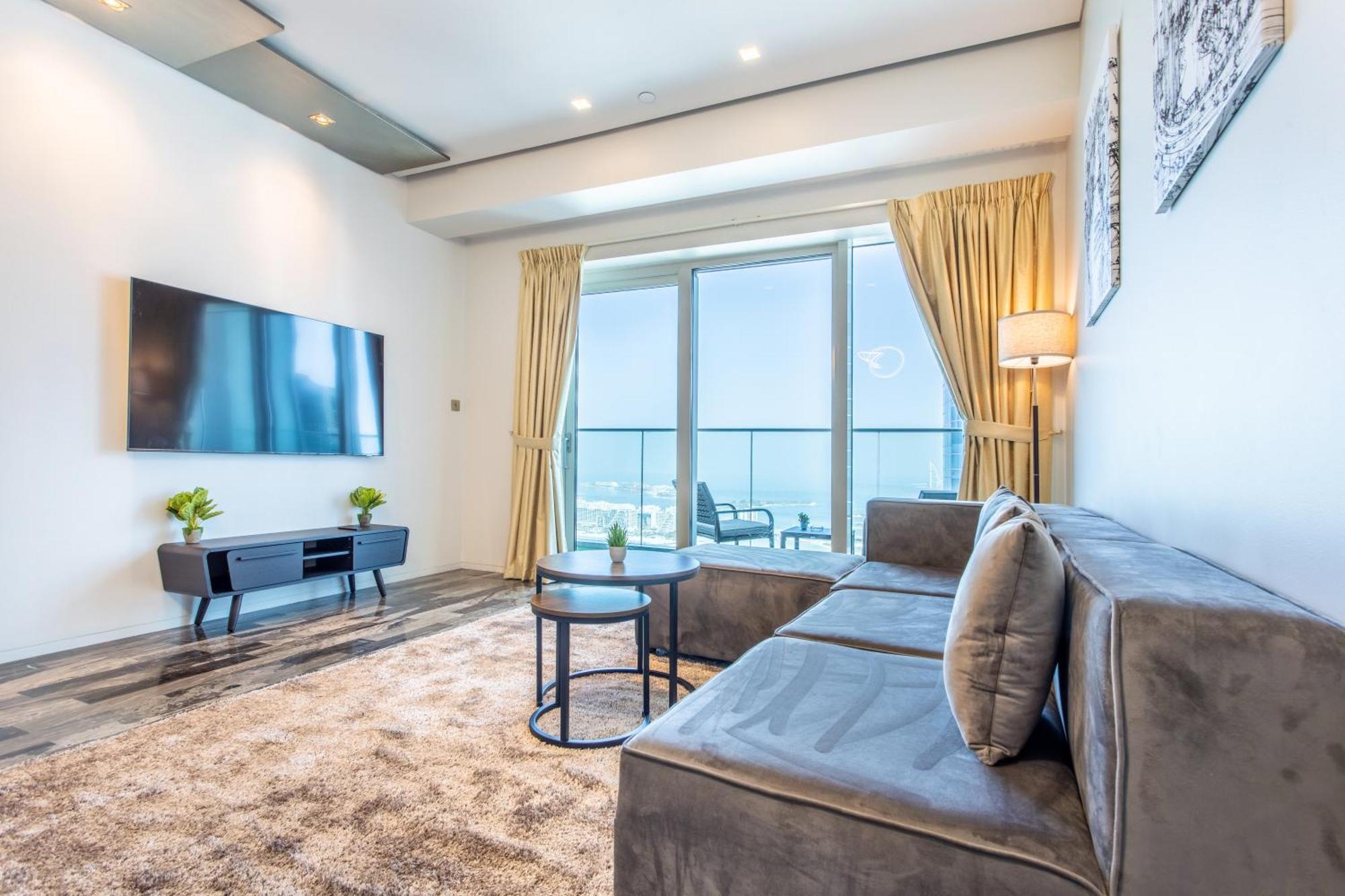 Apartment Damac Heights By Fendi *