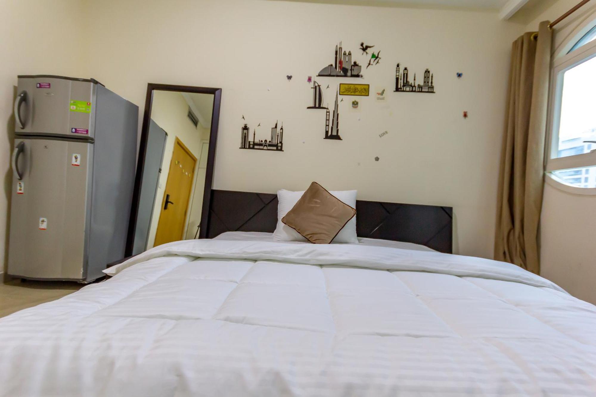 Apartment Spacious For Girls In Marina فتيات فقط *