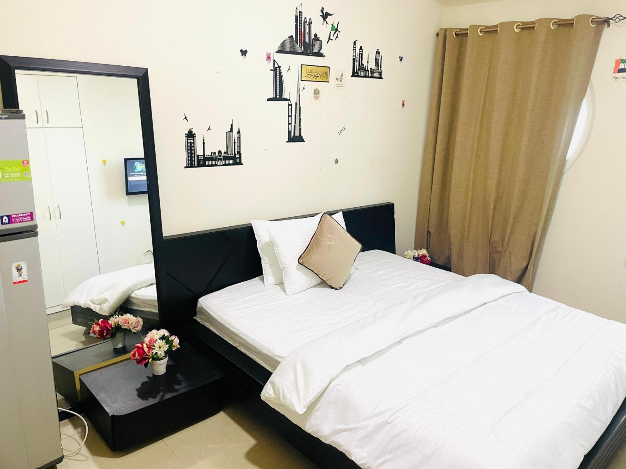 Spacious For Girls In Marina فتيات فقط