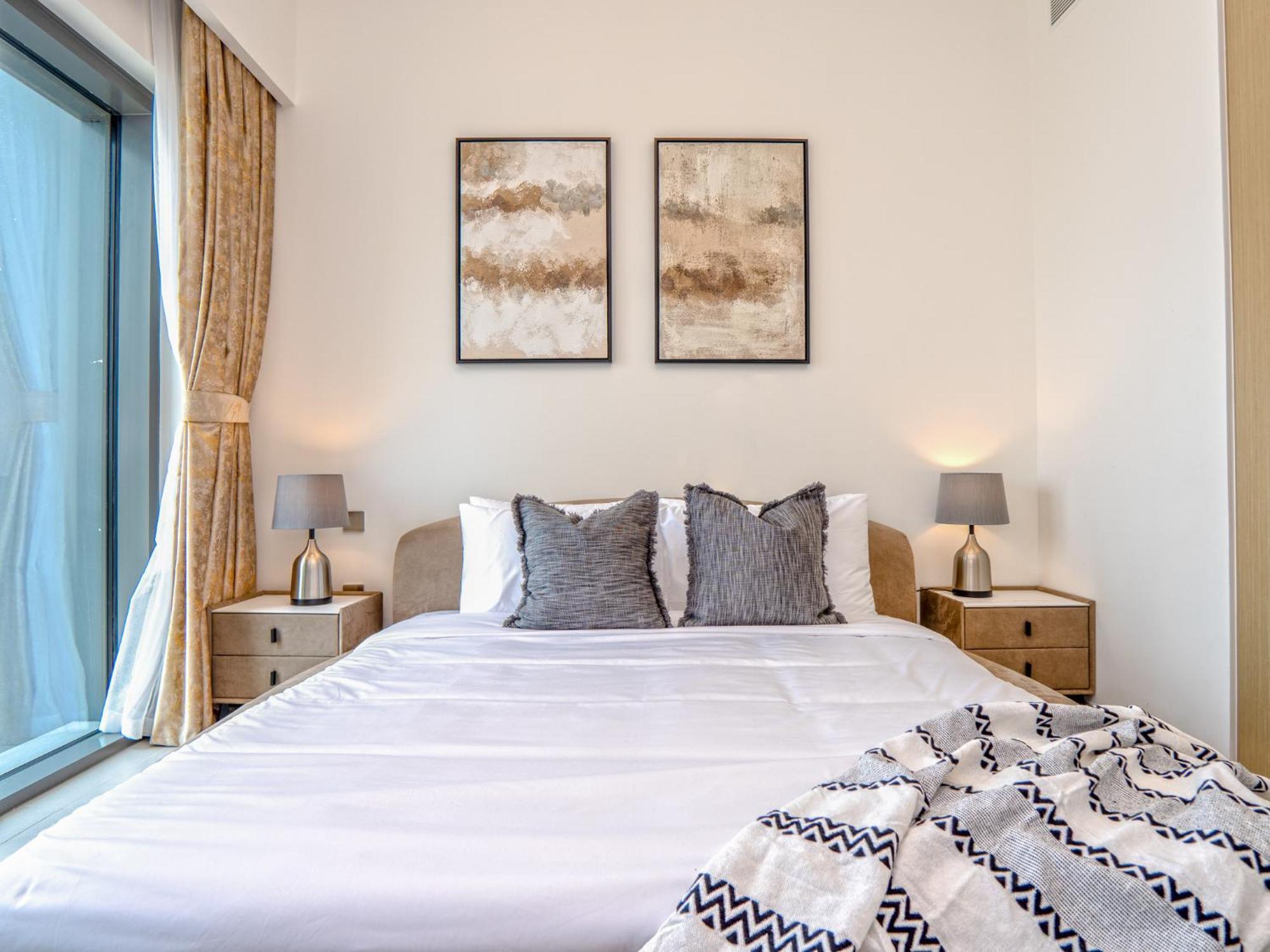 Easygo - 3br & Maid With Full Burj Khalifa And Fountain View Burj Royale Dw *