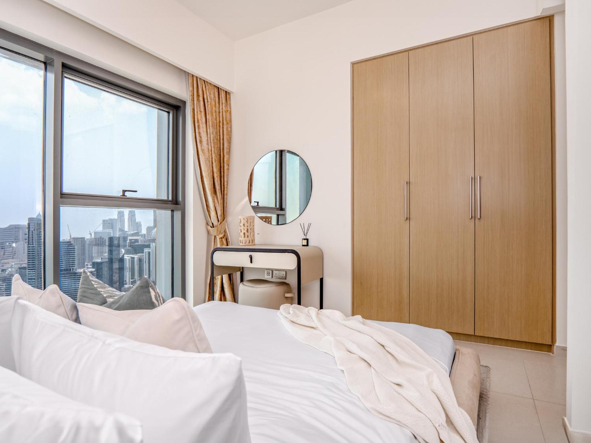 Easygo - 3br & Maid With Full Burj Khalifa And Fountain View Burj Royale Dw Apartment Dubai