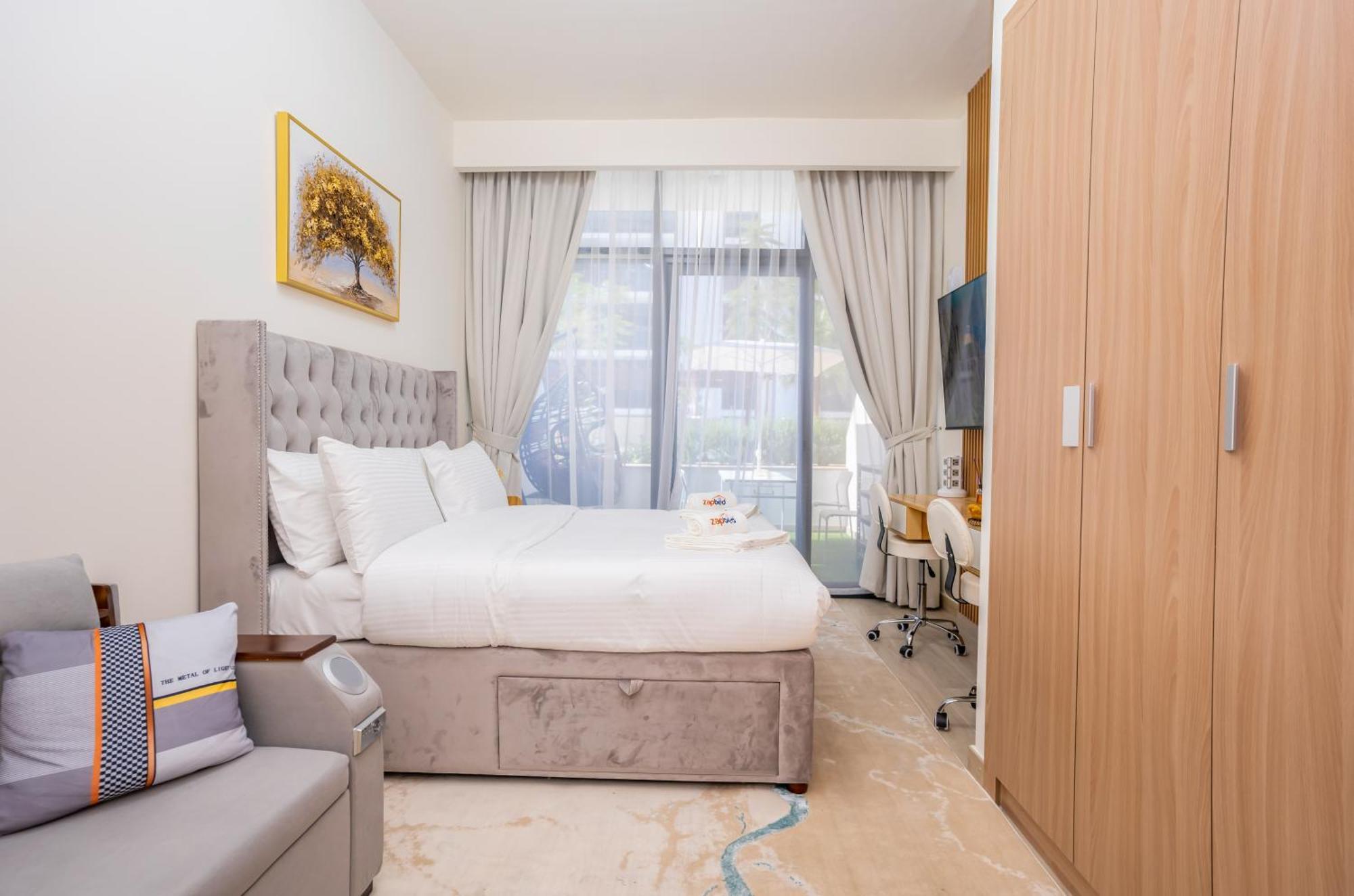 Zapbed House - Azizi Riviera Apartment *