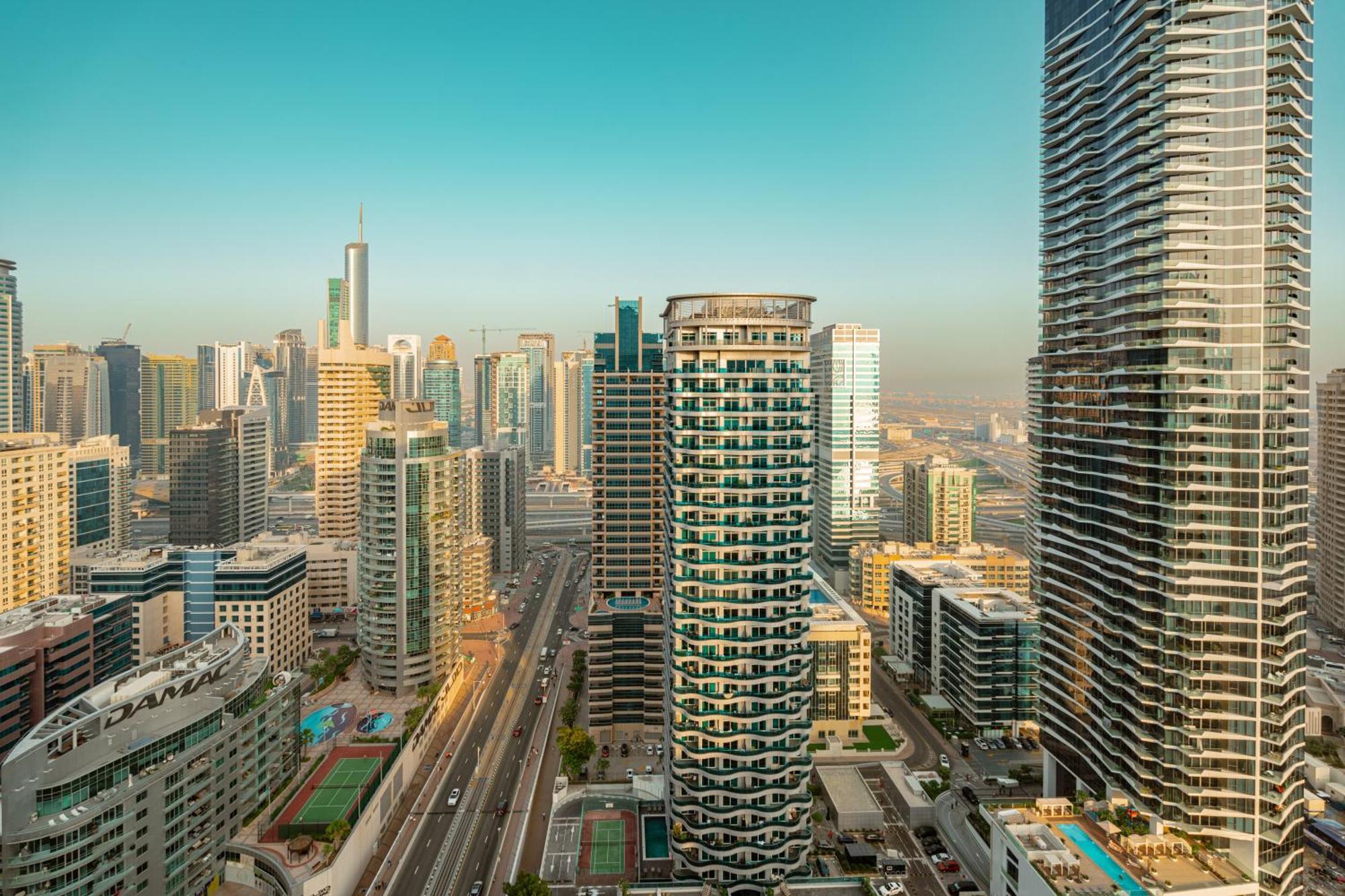 Prime Retreats - Sparkle Tower Marina Apartment