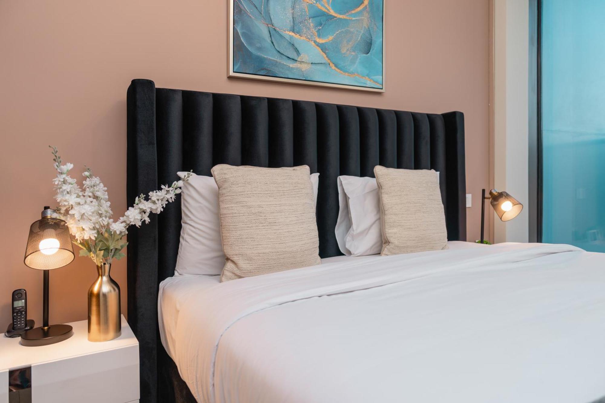 Prime Retreats - Sparkle Tower Marina Apartment *