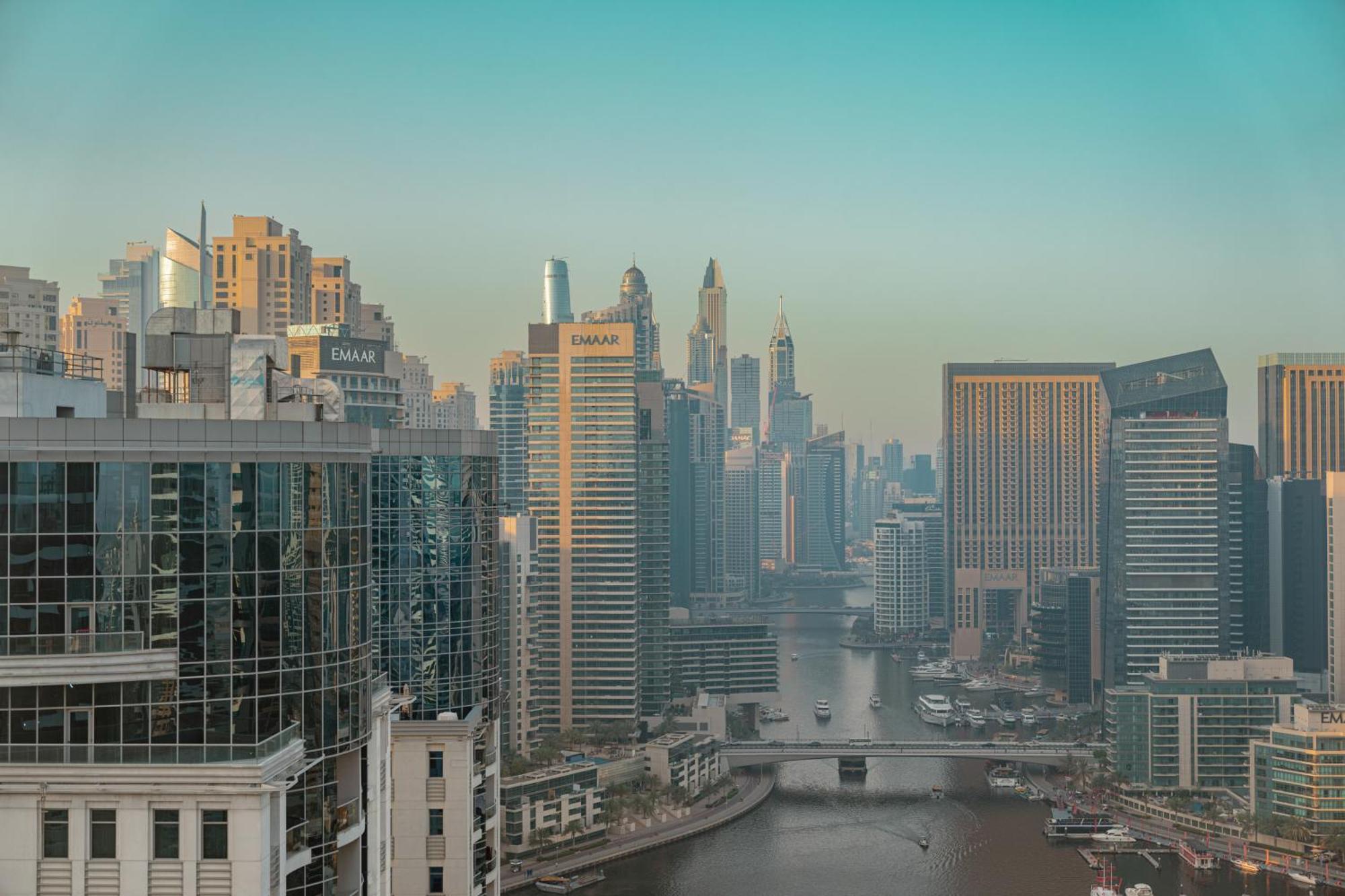 Prime Retreats - Sparkle Tower Marina Dubai