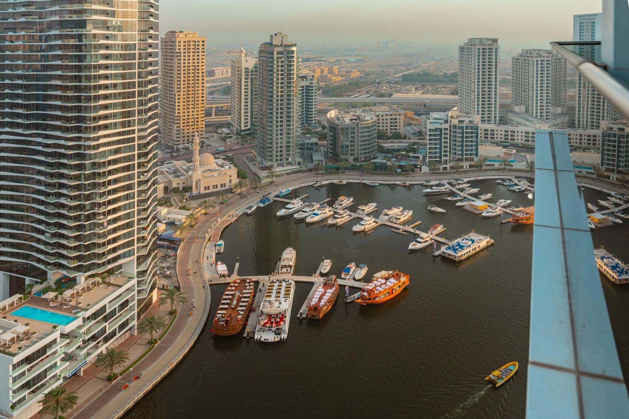Apartment Prime Retreats - Sparkle Tower Marina Dubai