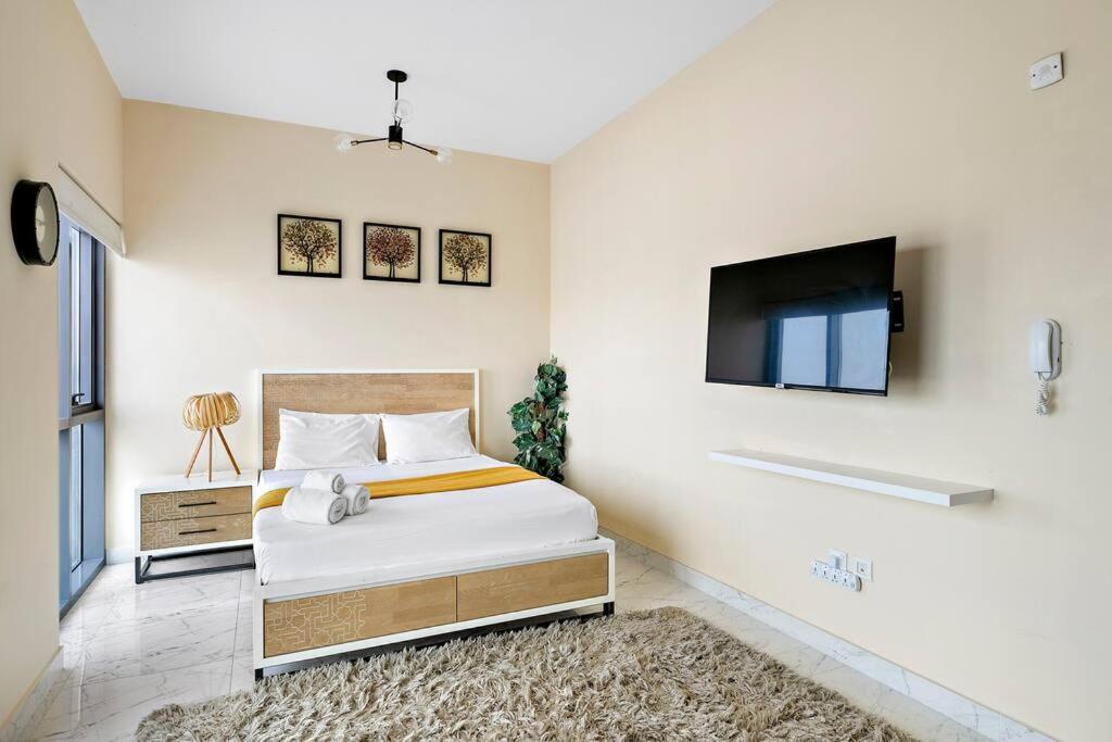 Chic Urban Escape At Mag 422 * Dubai