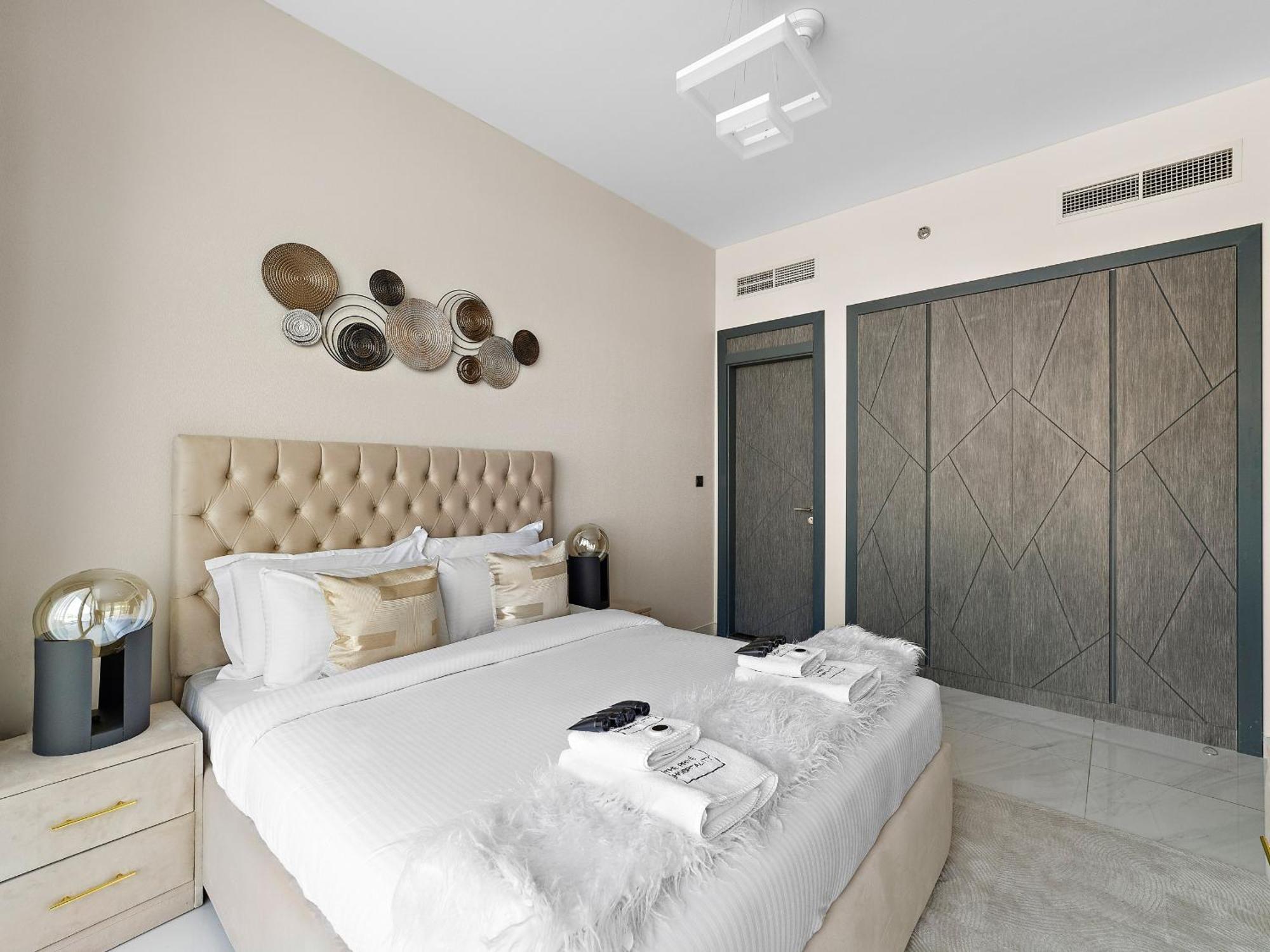 Stunning 1bedroom With Private Pool - Samana Golf Avenue * Dubai