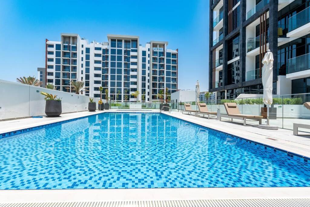 Chic Just 10 Min To Downtown Apartment Dubai