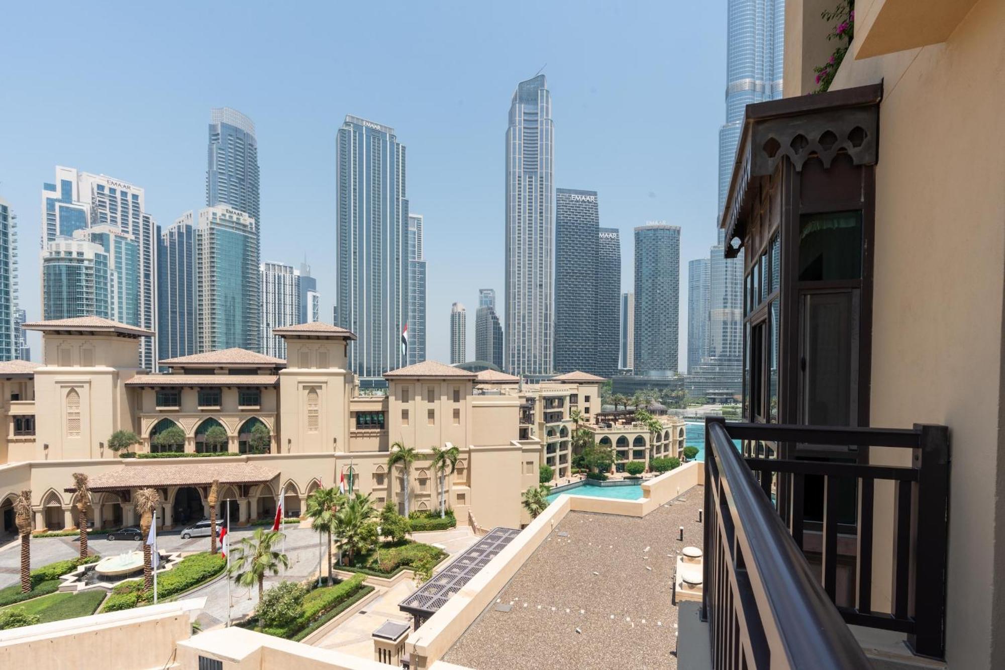 Souq Al Bahar & Downtown - Cityapartmentstay Apartment