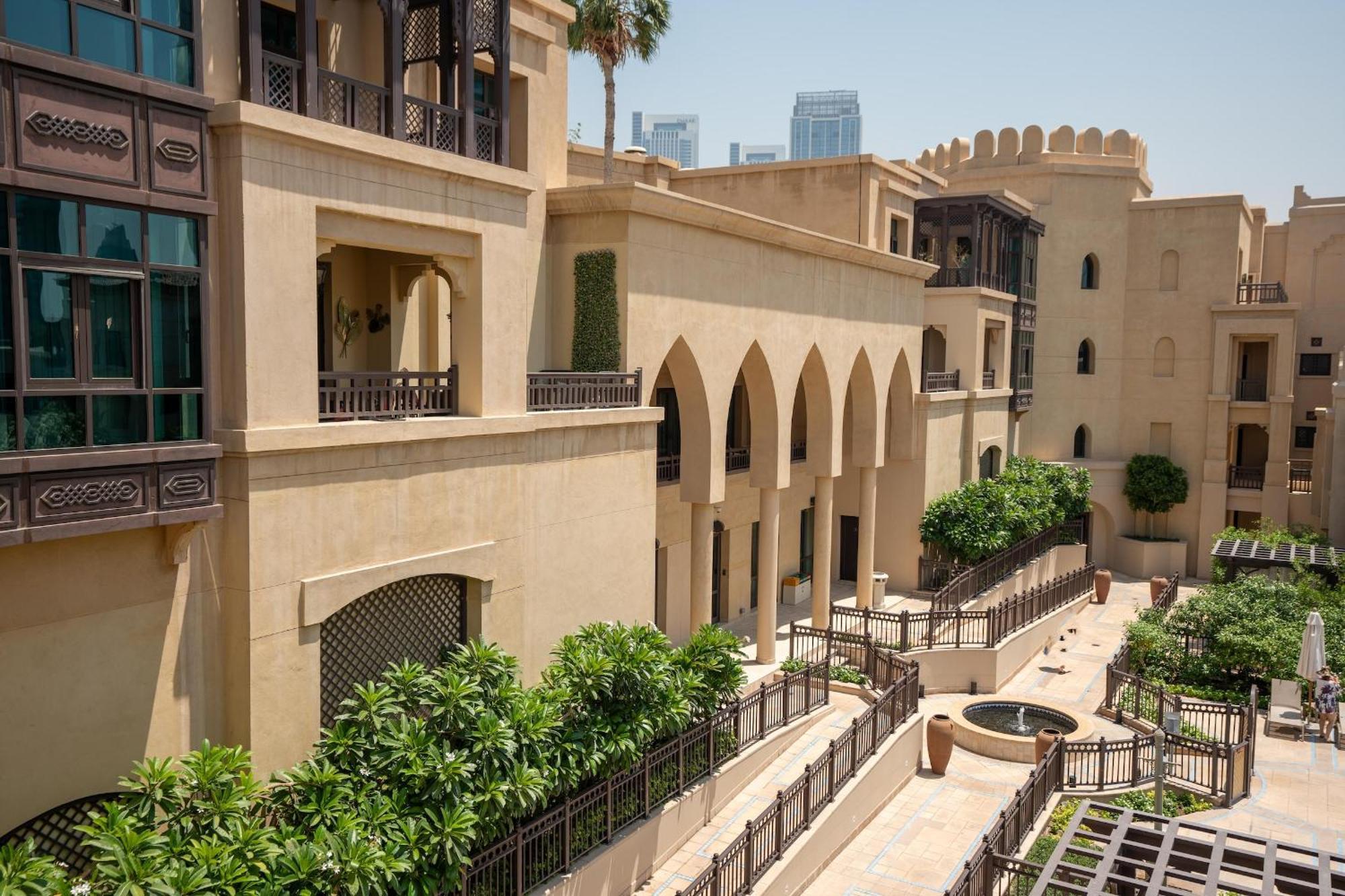 Souq Al Bahar & Downtown - Cityapartmentstay