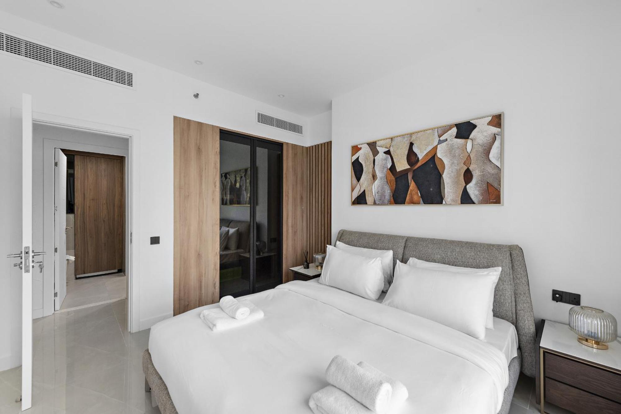 Apartment Vayk - Fully Upgraded One Bedroom In Marina Dubai
