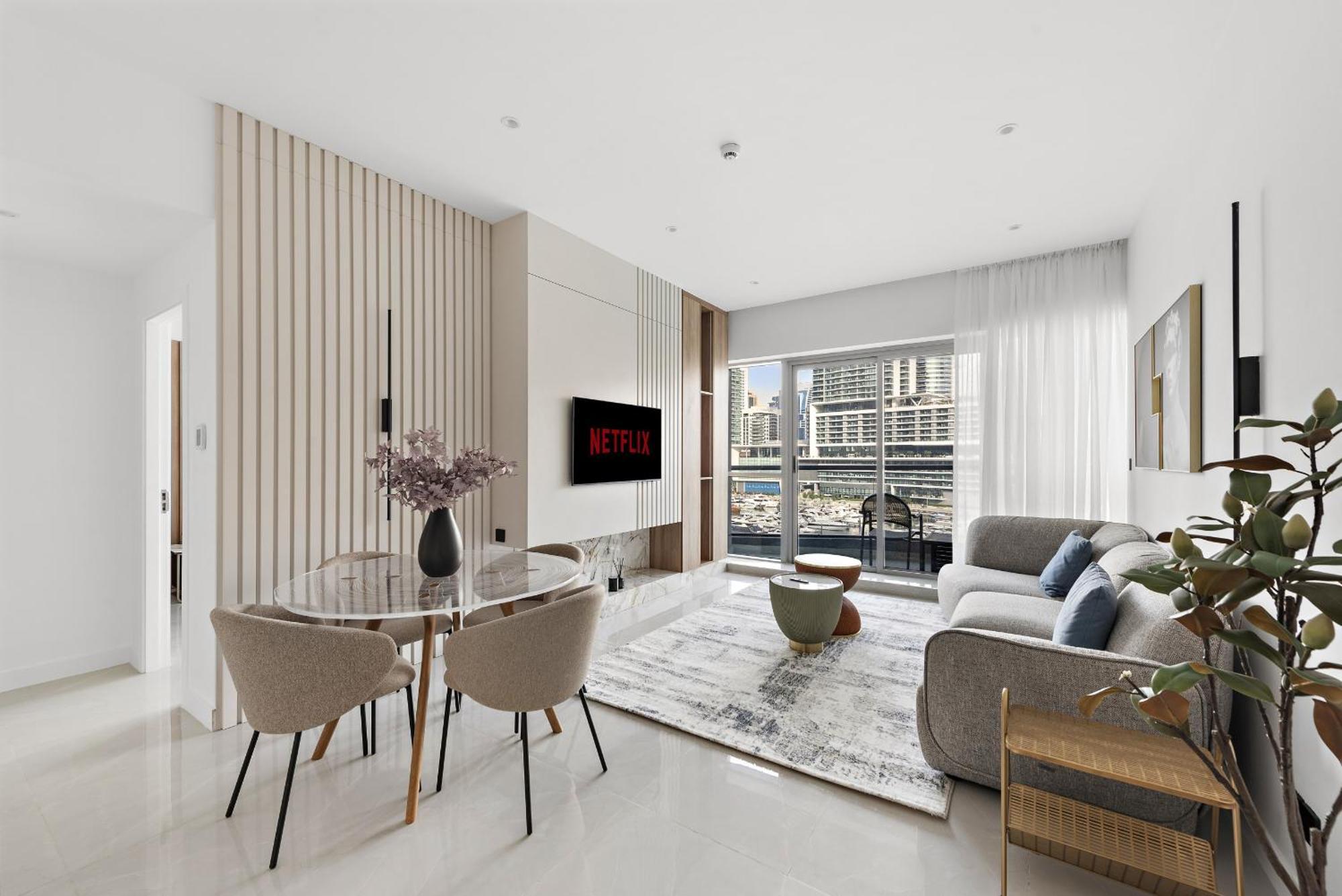 Vayk - Fully Upgraded One Bedroom In Marina *