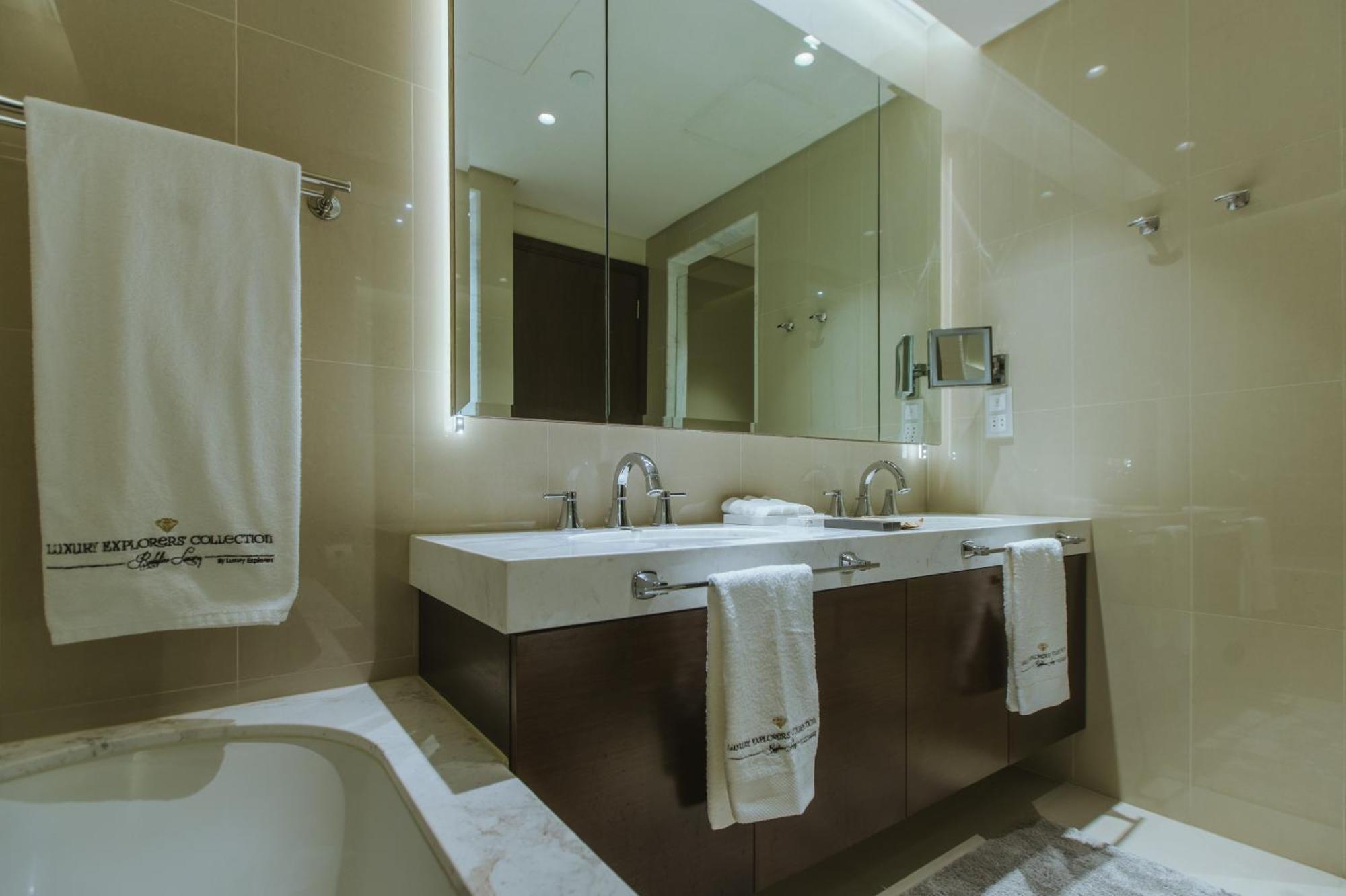 Apartment 2 Bedroom At Address Fountain Views *