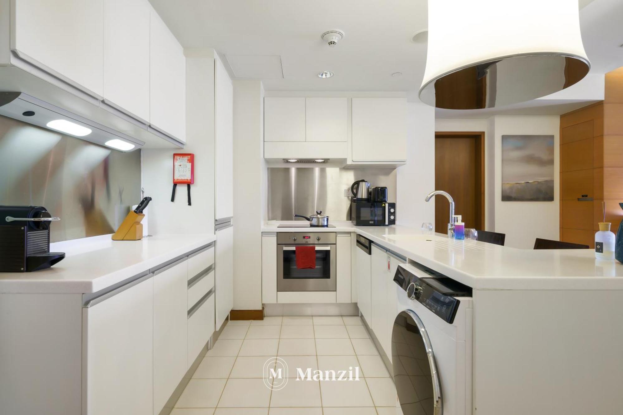 Manzil - With Direct Access To Mall Apartment Dubai