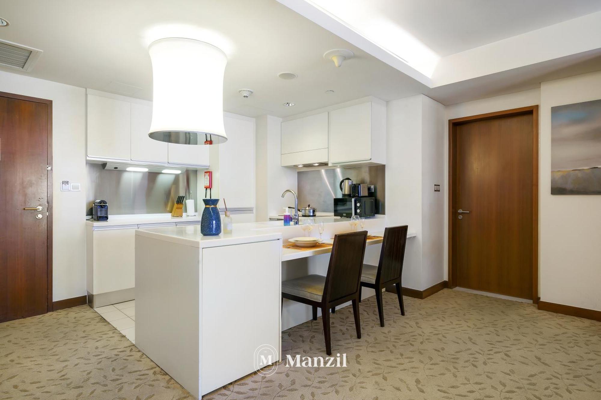 Manzil - With Direct Access To Mall Apartment Dubai