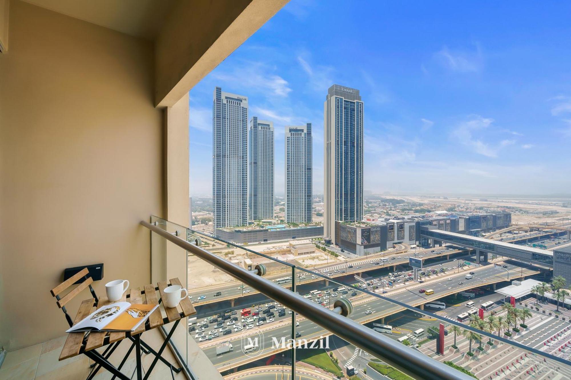 Manzil - With Direct Access To Mall *